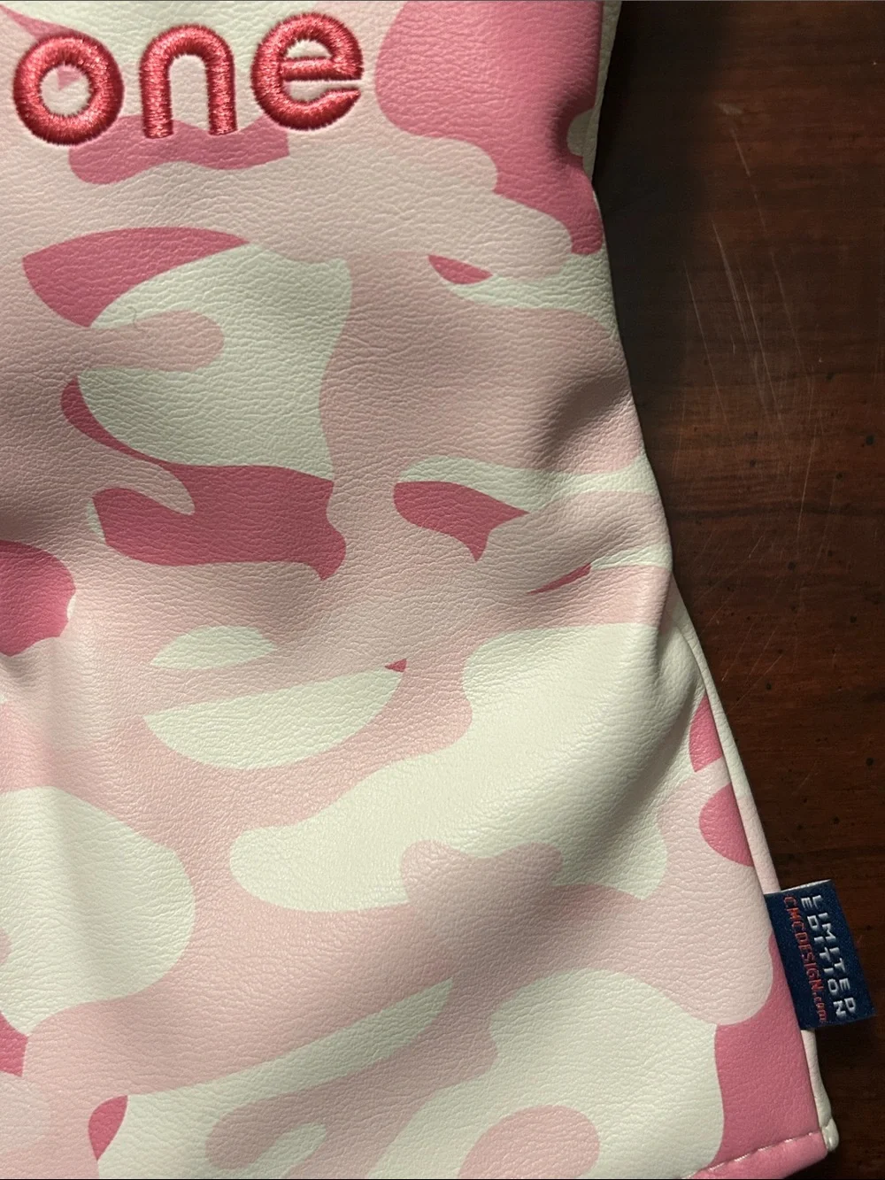 CMC Design Ladies Pink Camo Driver Club Cover NWT - Picture 2 of 6